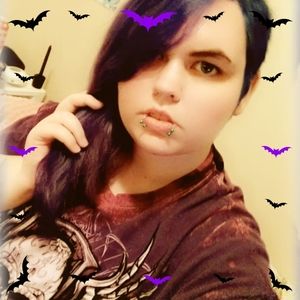 Meet your Posher, Nikki